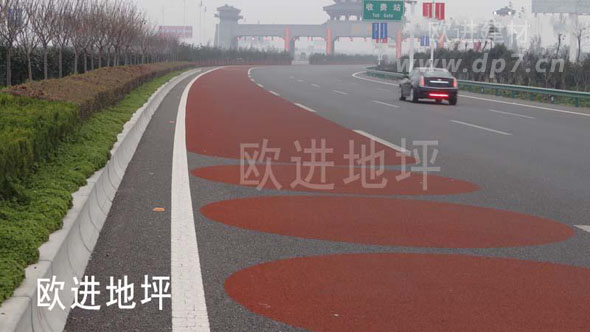 公交專用車道彩色路面www.xftools.net